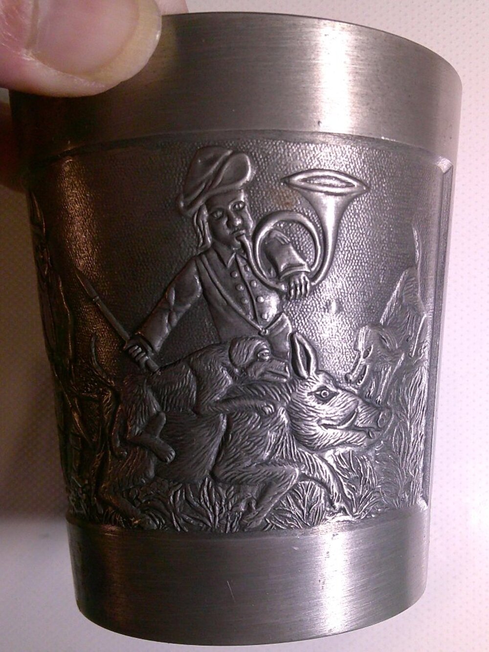 Vtg REIN-ZINN, Germany Pewter CUP/MUG Boar Hunting w Dogs/Man w Bagpipes